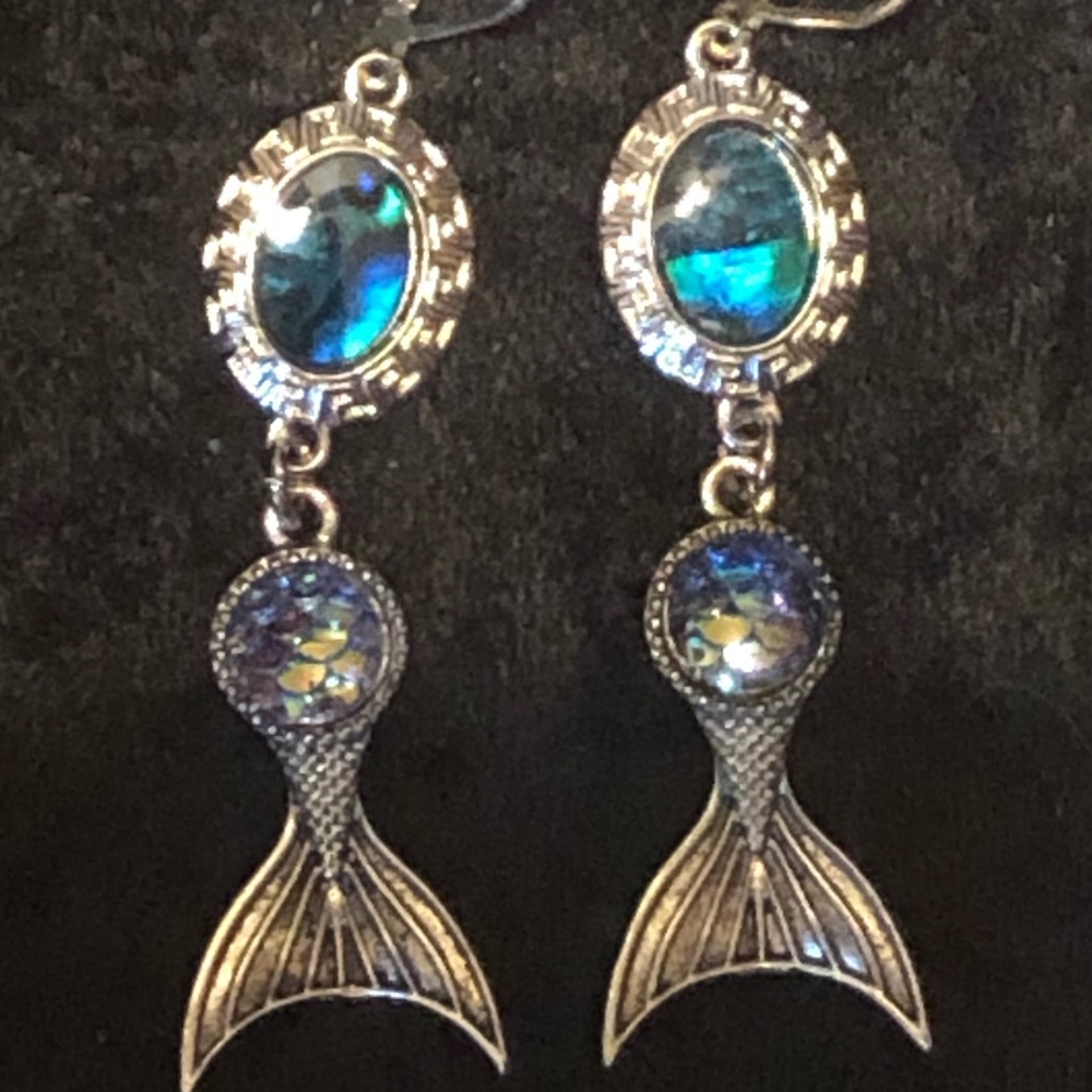 Find your inner mermaid - Mermaid Tail Earrings - Picture 3 of 8
